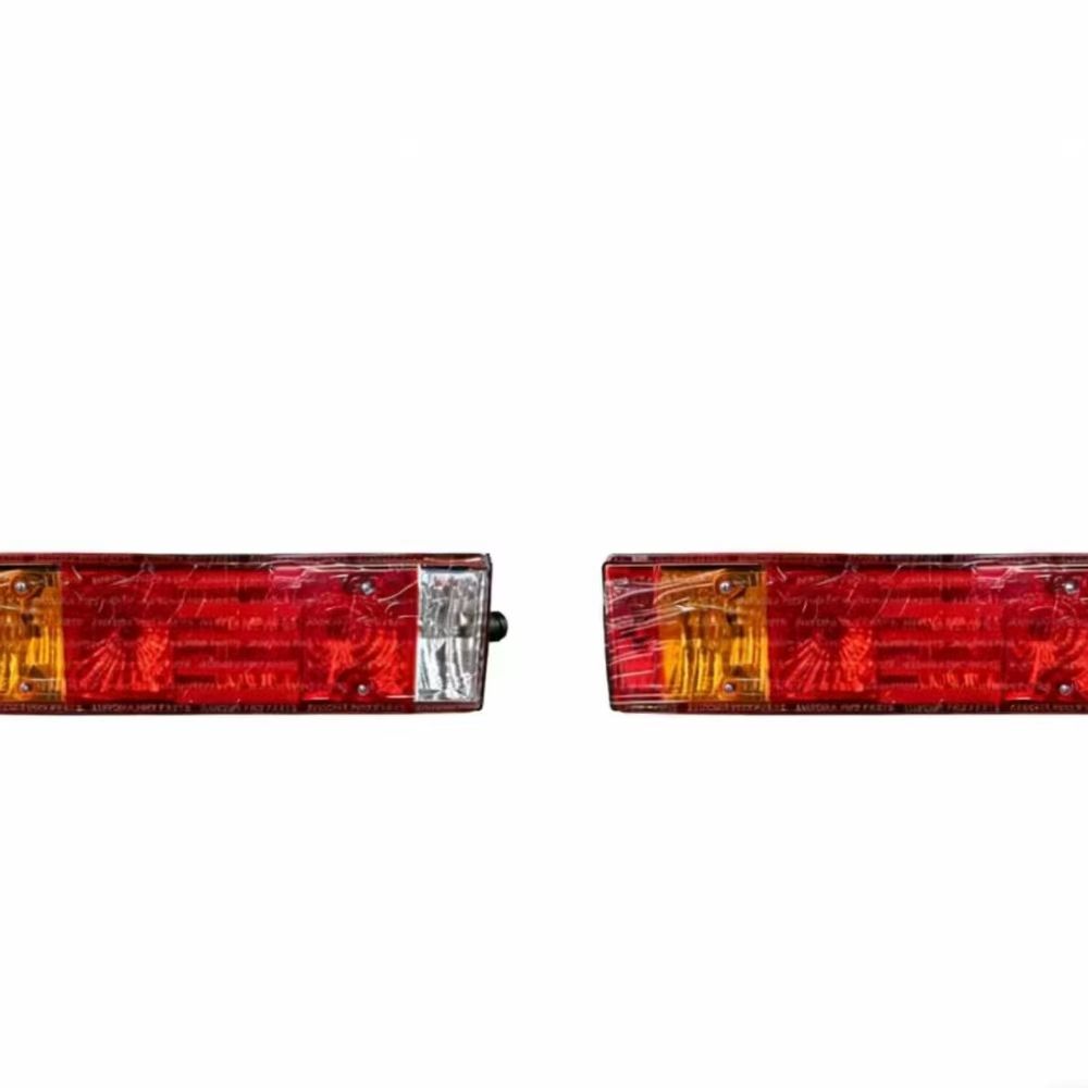 Zespół lampy tylnego światła Shacman F3000 81252256464 81252256465